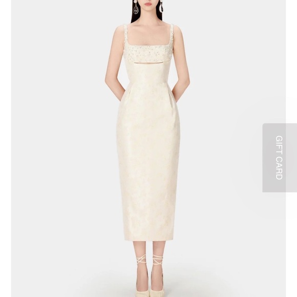 Chic Cream Midi Dress